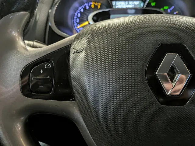 Renault Clio 1.2 16V 2015 Benzine 13