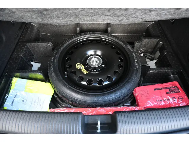 Opel Astra 1.0 Turbo 120 Jaar Edition 2019 Benzine 14