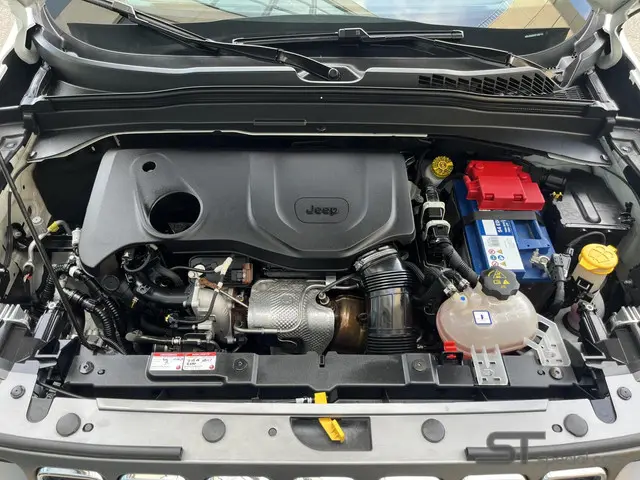Jeep Renegade 1.3T Limited|Navi|Beats|19 inch 2019 Benzine 40
