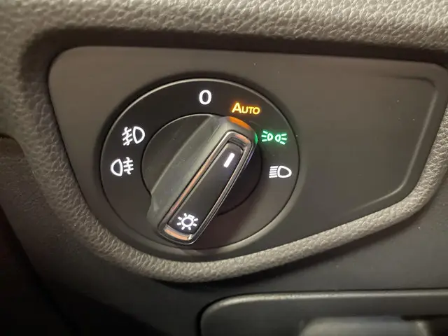 Volkswagen Touran 1.5 TSI DSG Highline 2020 Benzine 15