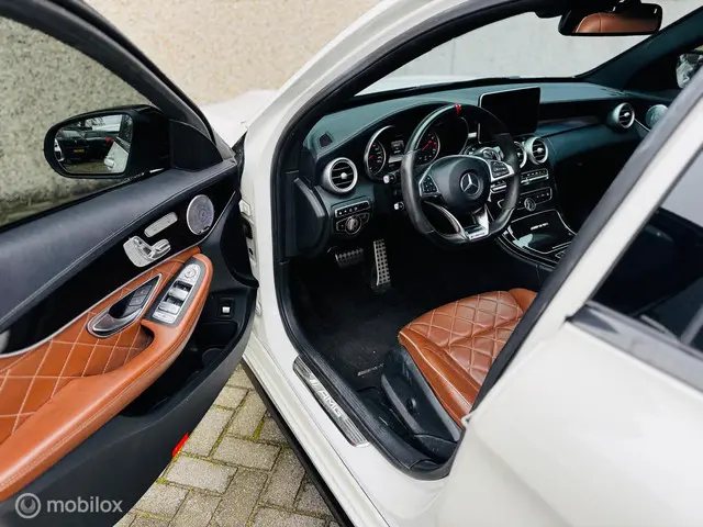 Mercedes-Benz C-Klasse AMG 63 S Edition 1 2015 Benzine 22