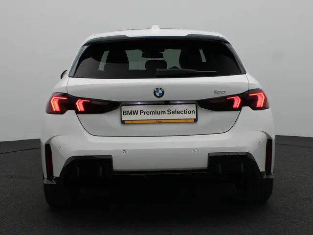 BMW 1 Serie 120 2025 Benzine 5