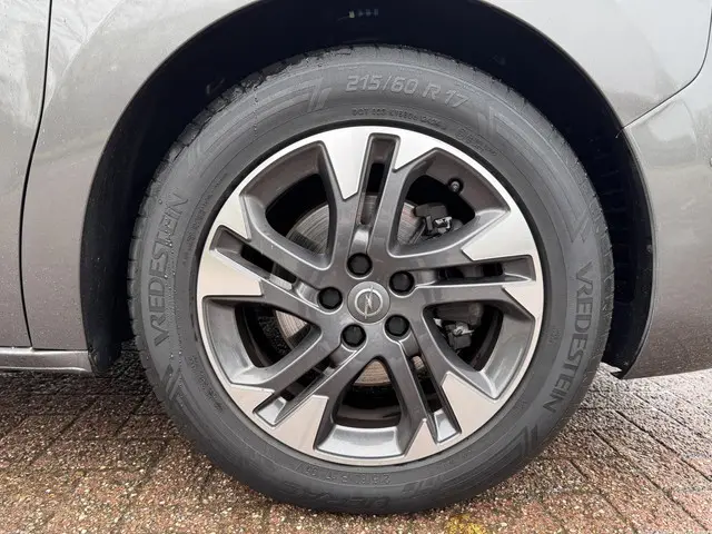 Opel Vivaro 2.0 CDTI L3H1 DC Innovation 2020 Diesel 17