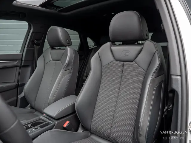 Audi Q3 Sportback 45 TFSI e S-Line 2022 Hybride Benzine 3