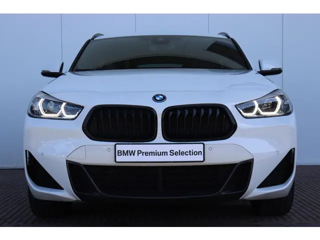 BMW X2 xDrive25e 2022 Hybride Benzine 2