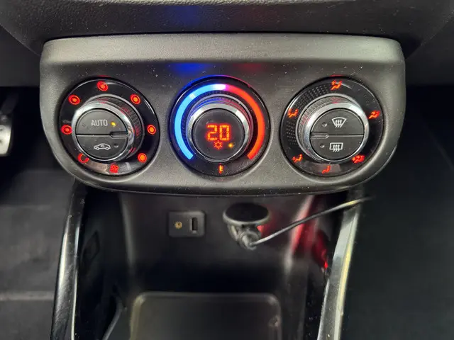 Opel ADAM 1.4 Turbo S 2015 Benzine 33