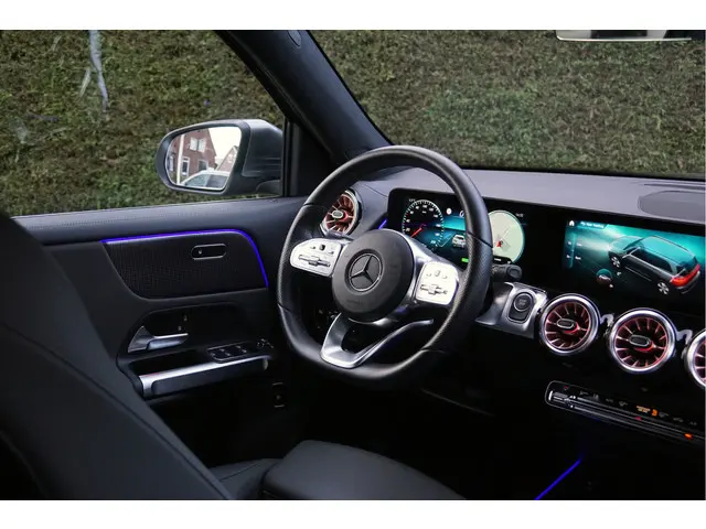 Mercedes-Benz EQB EQB 300 4MATIC 2022 Elektrisch 36