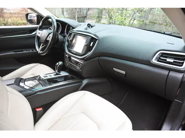 Maserati Ghibli 3.0 V6 D 2015 Diesel 20