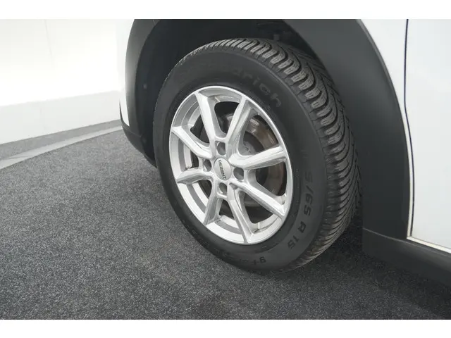 Citroën C3 PureTech 82 Feel 2020 Benzine 19
