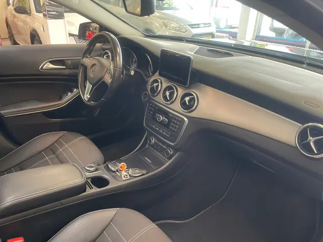 Mercedes-Benz GLA 200 Ambition 2016 Benzine 10
