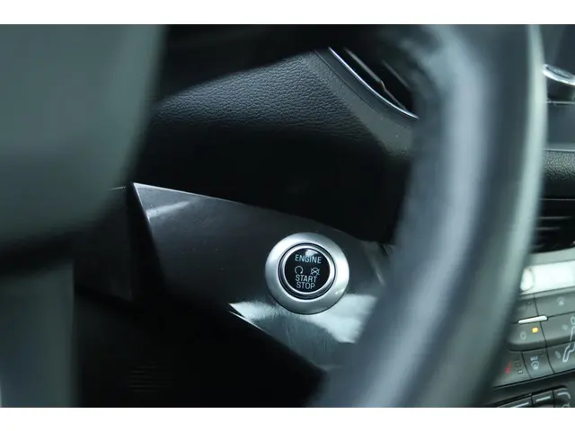 Ford C-MAX 1.5 TITANIUM 2016 Benzine 23