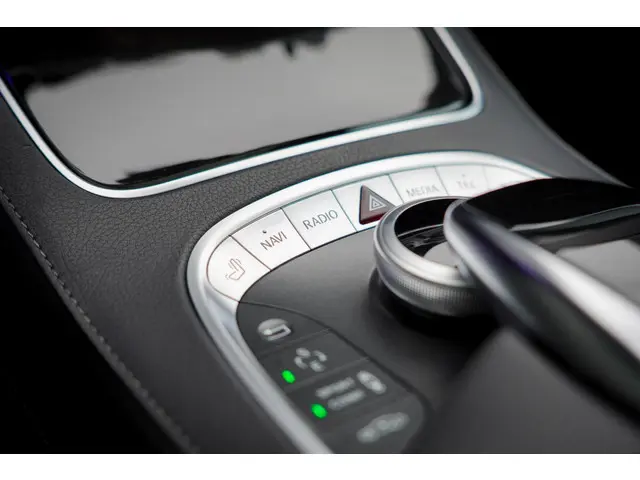 Mercedes-Benz S-Klasse 400 HYBRID Prestige 2016 Benzine 44