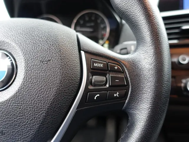 BMW 1 Serie 114i EDE High Executive 2013 Benzine 17