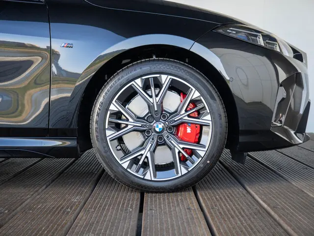 BMW 1 Serie 120 2025 Benzine 6