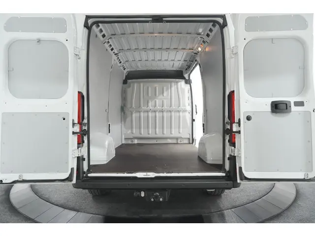 Citroën Jumper 2.2 BlueHDi 120 L2H2 3.0t 2023 Diesel 13