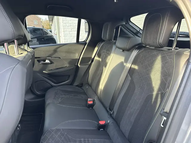 Peugeot e-208 EV GT Pack 136 PK 2022 Elektrisch 31