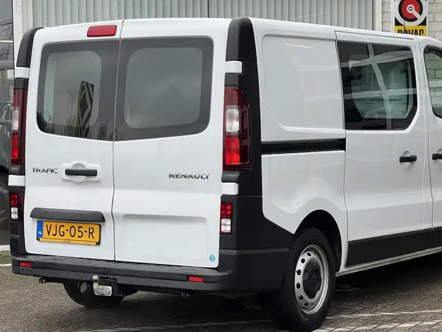 Renault Trafic 2.0 dCi 120 T27 L1H1 Comfort 2021 Diesel 17