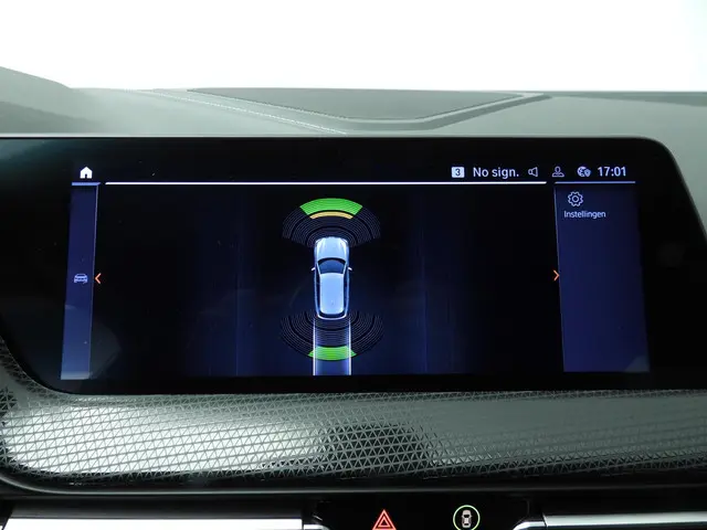 BMW 1 Serie 5-deurs 118i 2022 Benzine 22