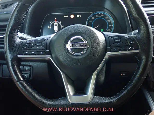 Nissan Leaf E+ N-Connecta 62kWh 2019 Elektrisch 11