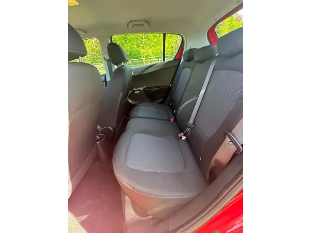 Hyundai i20 1.2i i-Catcher /Airco/Navi/Camera/ 2013 Benzine 18
