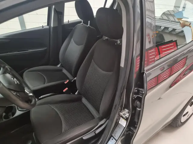 Opel KARL 3