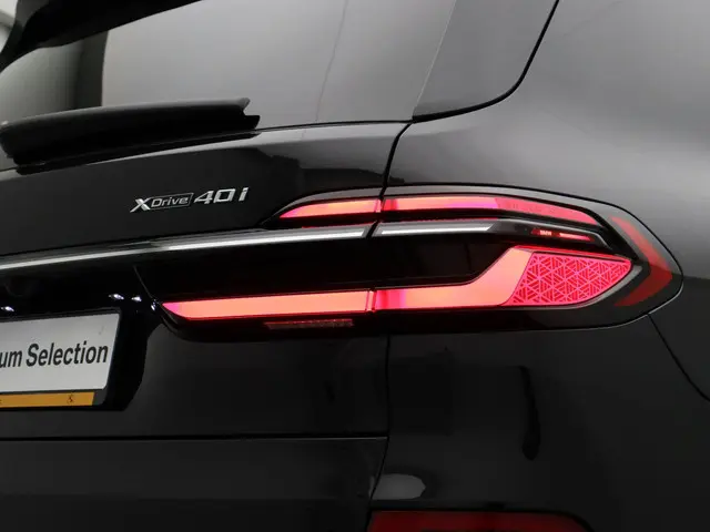 BMW X7 xDrive40i 2025 Benzine 50