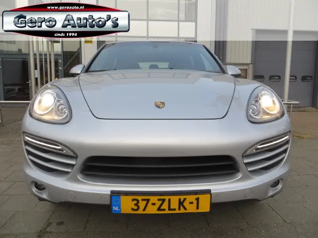 Porsche Cayenne 3.6 nl-auto vol opties 2013 Benzine 13
