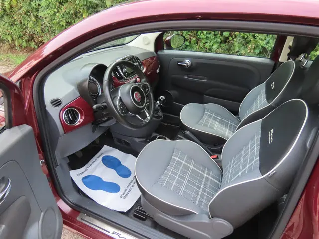 Fiat 500 0.9 TwinAir Turbo Lounge *Navi *Pano 2016 Benzine 9
