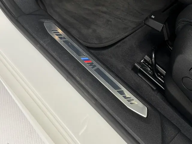 BMW 1 Serie 118i High Executive 2020 Benzine 26