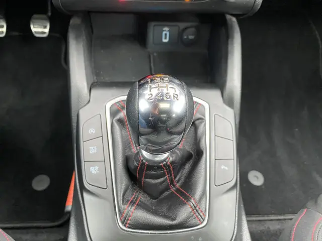 Ford Focus 1.0 EcoBoost ST Line Business 2020 Benzine 27