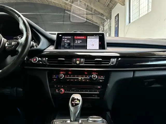 BMW X5 xDrive35i High Executive 2018 Benzine 34