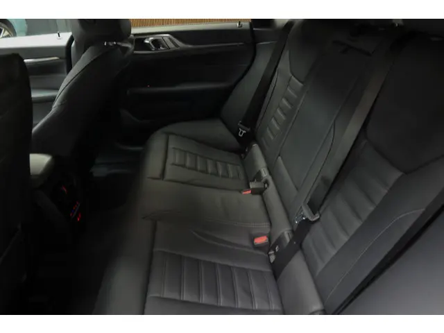 BMW i4 eDrive40 84 kWh M-pakket 2022 Elektrisch 21