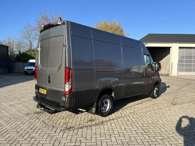 Iveco Daily 35C16V 2.3 352 H2 L 2017 Diesel 3
