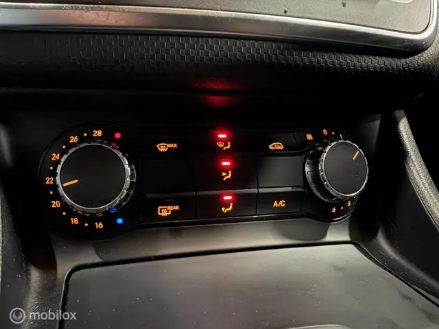 Mercedes-Benz A-Klasse 180 Ambition 2015 Benzine 16