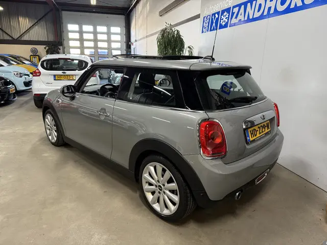 MINI One Mini 1.2 Business 2015 Benzine 2