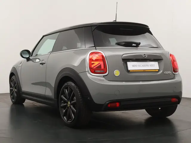 MINI Electric Yours 33 kWh 2020 Elektrisch 11