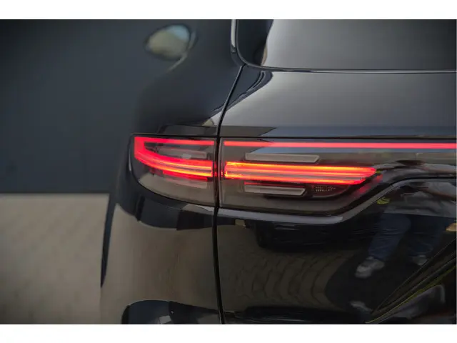 Porsche Cayenne 3.0 E-Hybrid 2018 Hybride Benzine 21