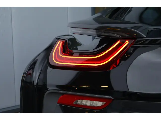 BMW i8 1.5 2015 Hybride Benzine 56