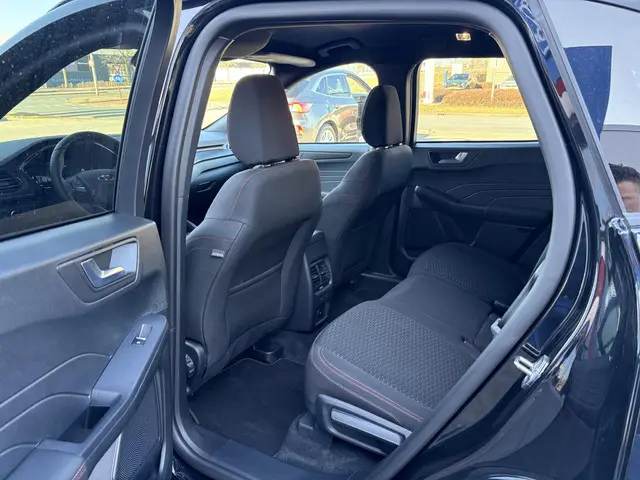 Ford Kuga 2.5 PHEV ST-Line 2025 Hybride Benzine 16