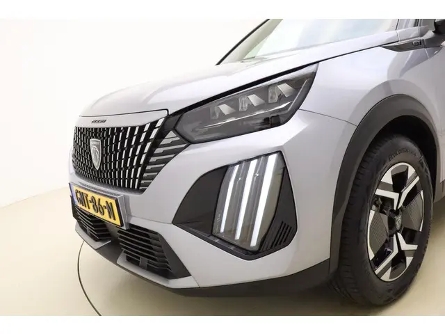 Peugeot 2008 1.2 Hybrid 136 GT 2024 Hybride Benzine 17