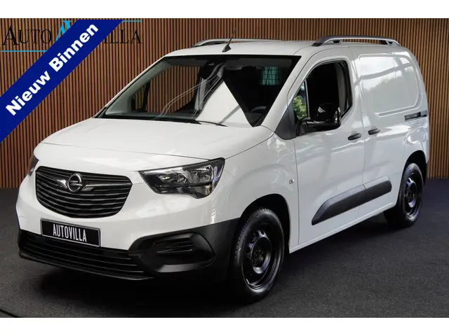 Opel Combo Cargo 1.2 T L1H1 2022 Benzine