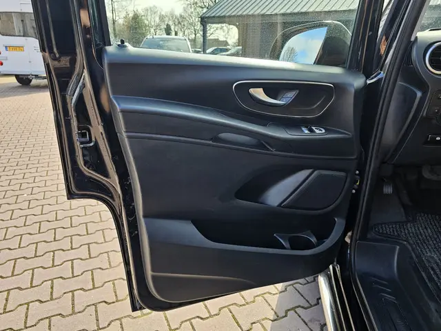 Mercedes-Benz Vito 116 CDI Lang DC Comfort 2020 Diesel 31