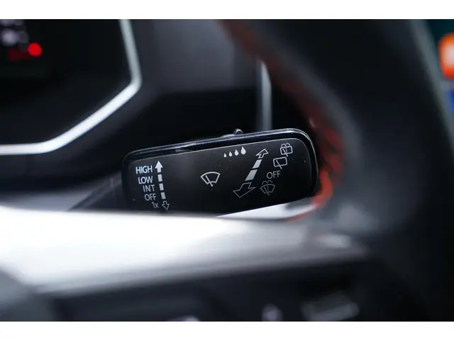 SEAT Tarraco 1.5 TSI FR Business Intense 2023 Benzine 21