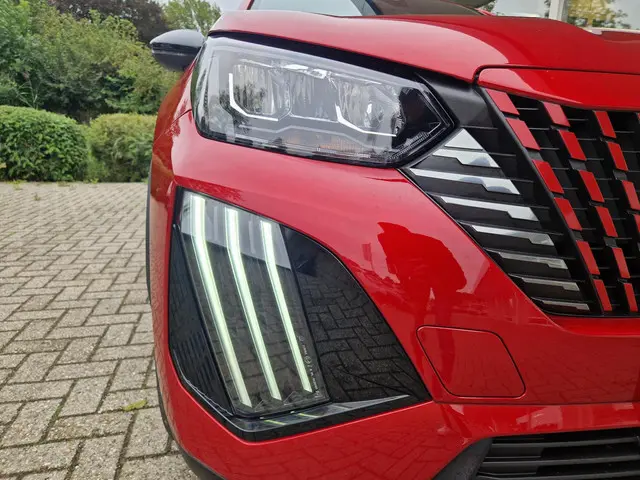 Peugeot 2008 1.2T 130pk Automaat Allure 2024 Benzine 9