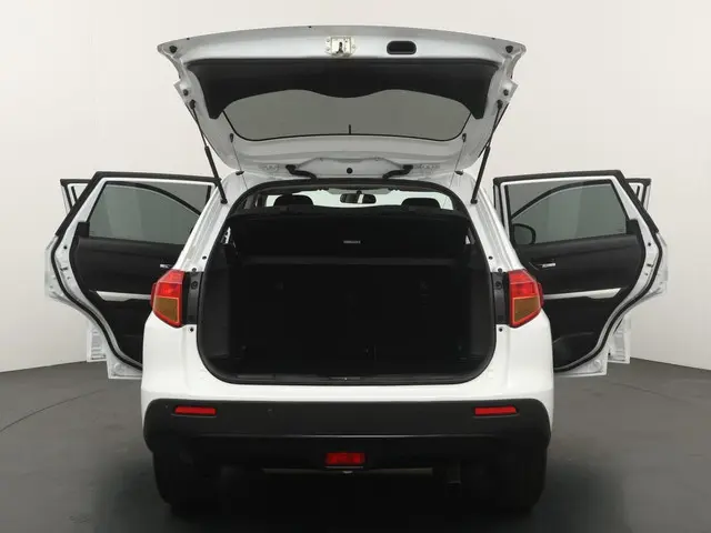 Suzuki Vitara 1.6 Black&White Exclusive 2016 Benzine 20