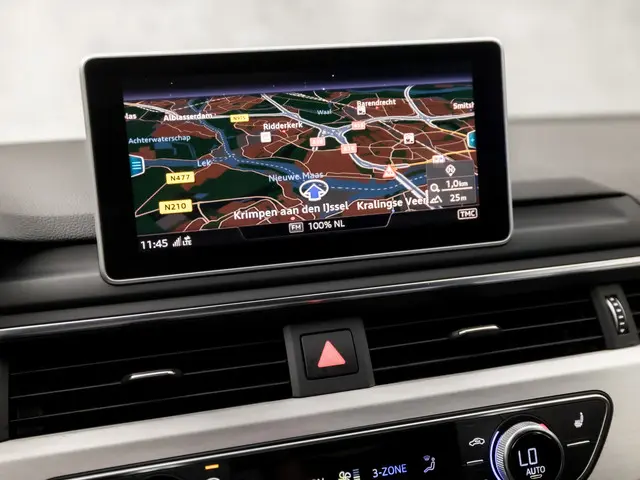 Audi A4 Avant 45 TFSI quattro Sport S line 2019 Benzine 8