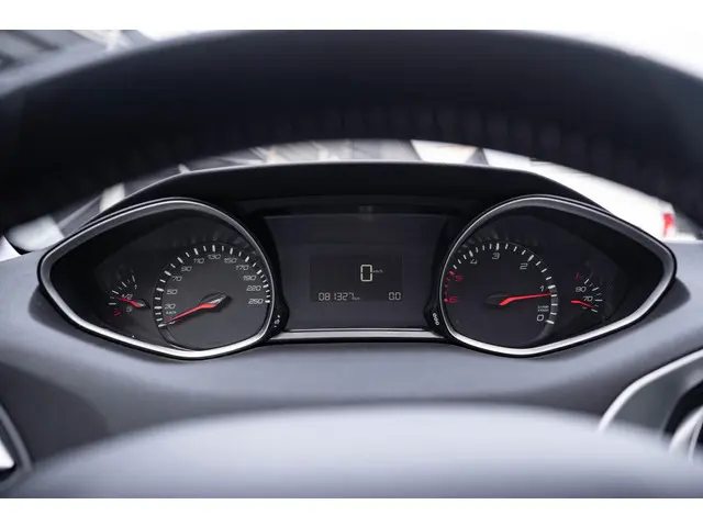 Peugeot 308 1.5 BlueHDi Blue Lease Active 2020 Diesel 22