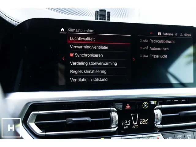 BMW M4 4-serie Cabrio xDrive Competition 2023 Benzine 44