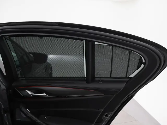 BMW M5 COMPETITION 740 PK FACELIFT MODEL 2020 Benzine 27