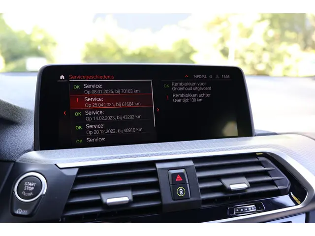 BMW X3 xDrive20i 2020 Benzine 32
